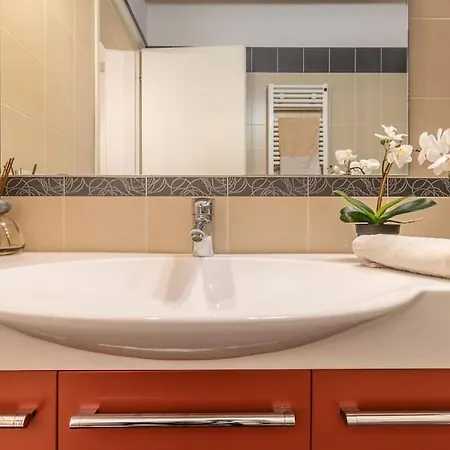 Apartment Residenza Angels @piazzadelleerbe *