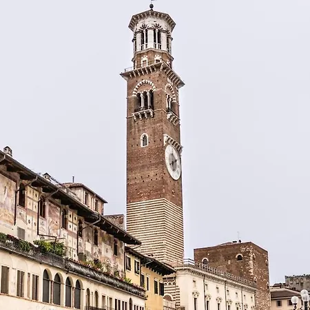 Residenza Angels @piazzadelleerbe Apartment Verona
