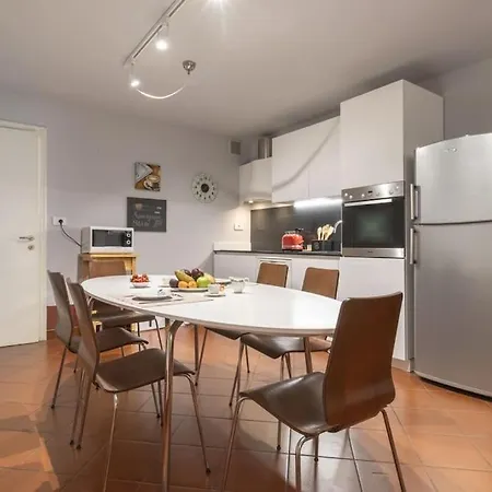 Residenza Angels @piazzadelleerbe Apartment Verona